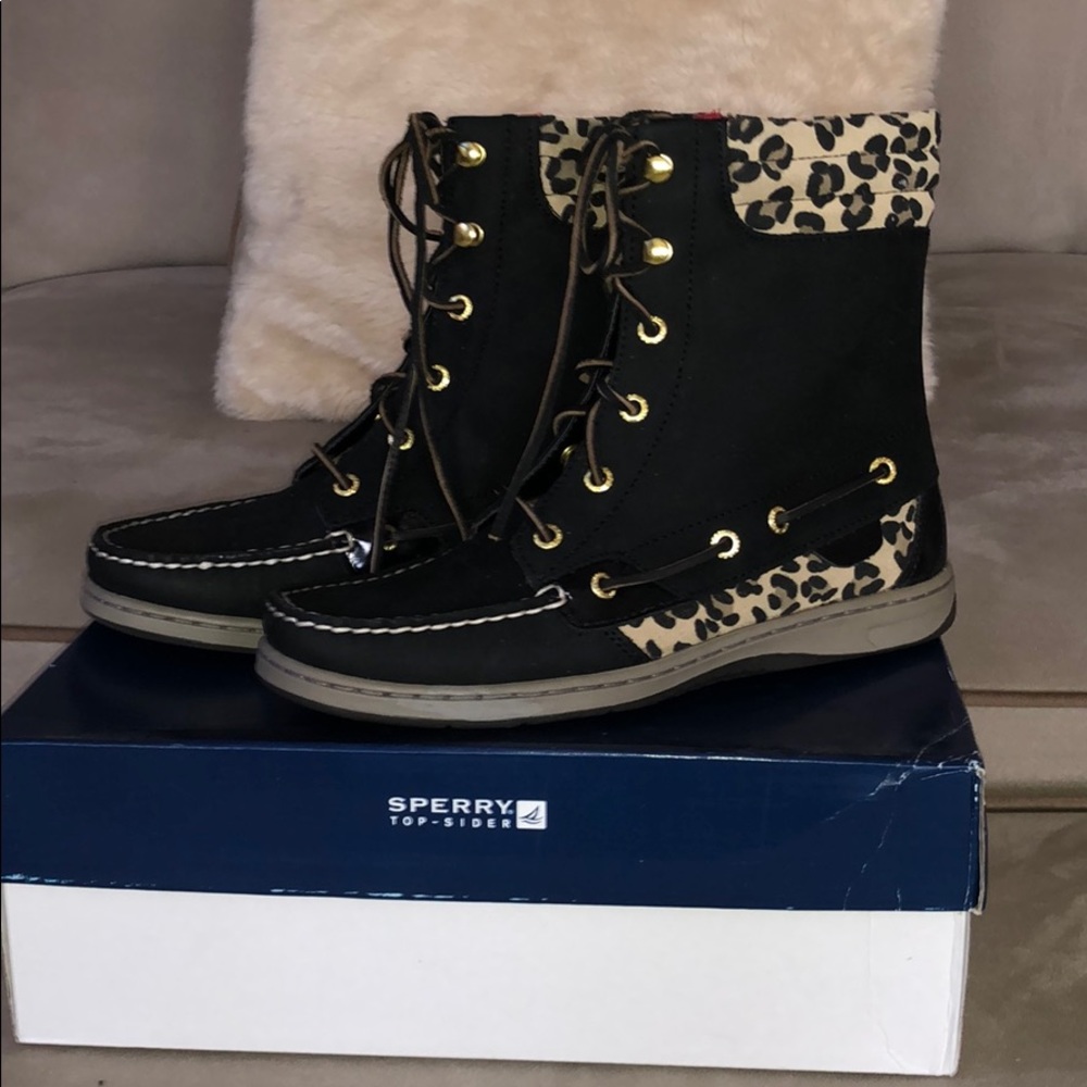 LIKE NEW Sperry Top-Sider Hikerfish Boots